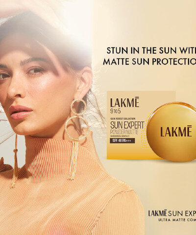 Lakme Sun Expert Ultra Matte SPF 40 PA+++ Compact Powder